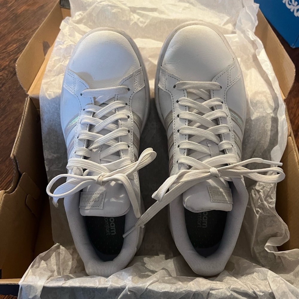 Adidas Grand Court Tennis Shoe